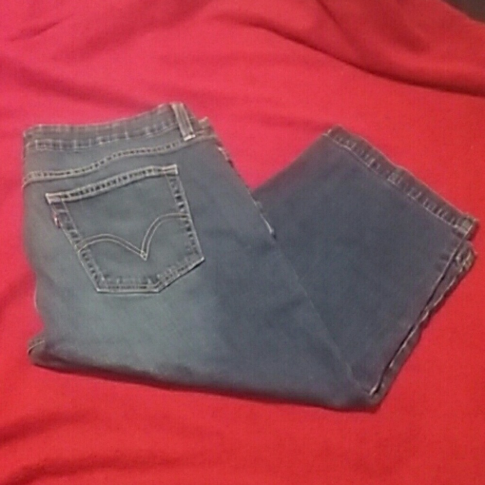 Ladies Levi's Capri Jeans, Sz 14-$10!
